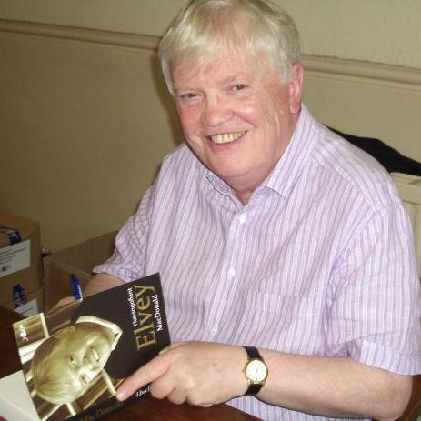 Llun o 'Elvey MacDonald'